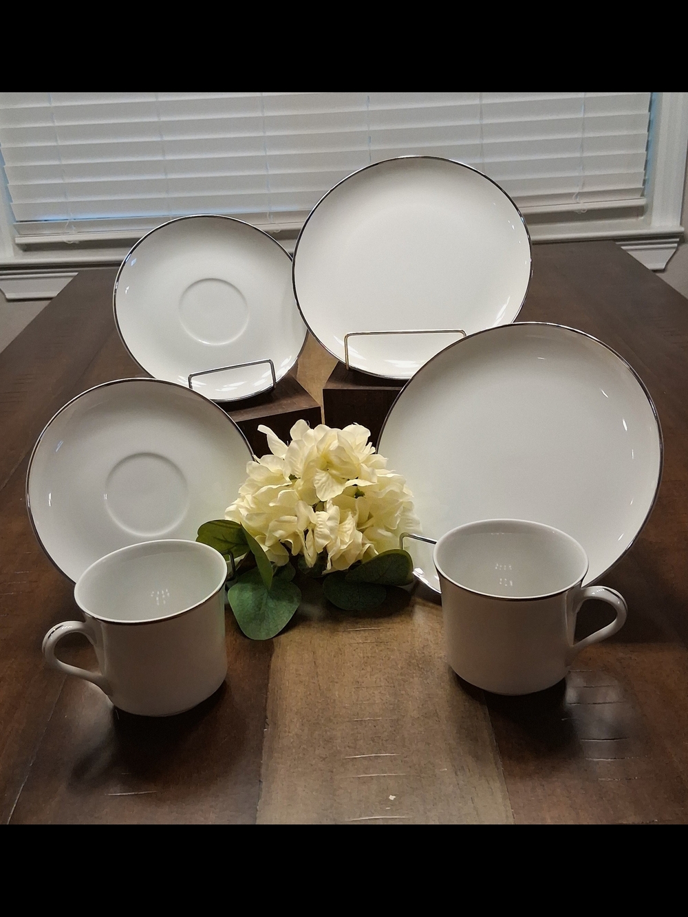 Oneida White Dinnerware with Silver Trim - 6 Piece Set "Tea For 2"